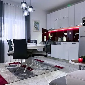 https://apartment-vitturina.hotels-in-trogir.com